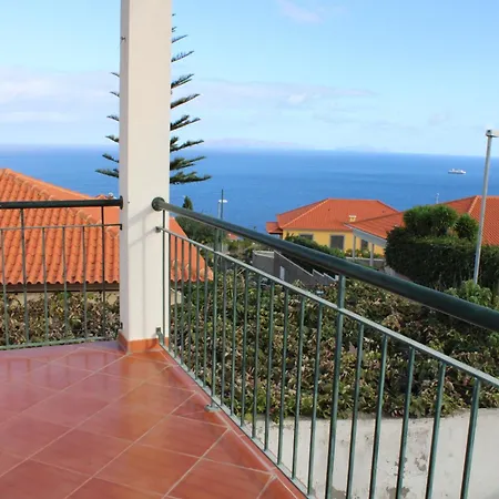 Moradia Bela House * Santa Cruz (Madeira)